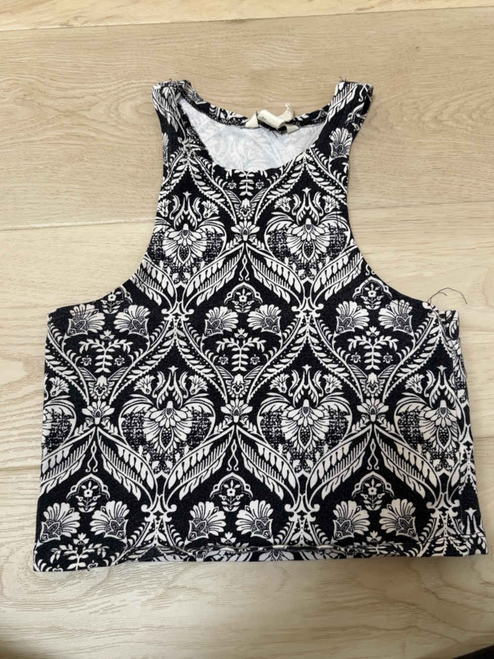 Black and White Floral Patterned Tank Top